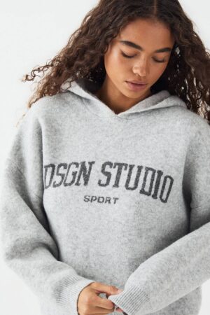Dam DSGN Studio Stickad OverStorlekd Hoodie | Ash Grey | Storlek 3XL