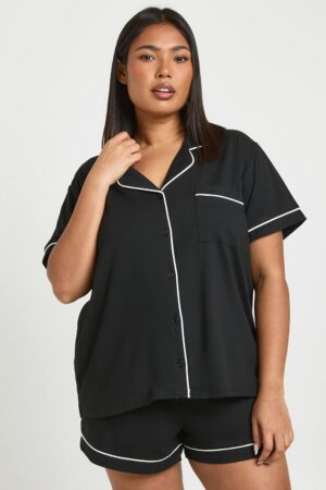 boohoo Dam Plus Jersey Pyjamas Set Med Pipingdetaljer Kortärmad Topp Och Shorts | Black | Storlek 44
