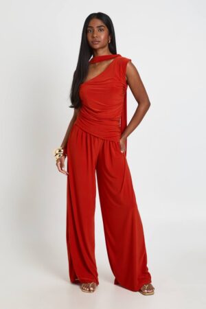 boohoo Dam Slinky One Shoulder Drape Detail Jumpsuit | Rust | Storlek 44