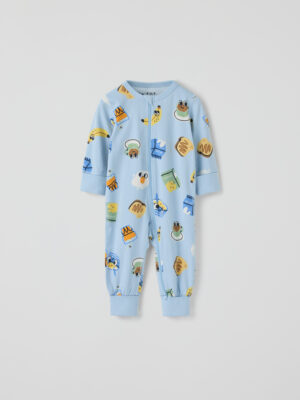 Pyjamasoverall frukost