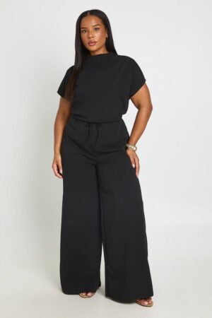 boohoo Dam Plus Jumpsuit I Crepe Med Anväxt Hals Resårband I Midjan Och Vida Ben | Black | Storlek 48