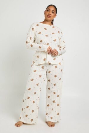 boohoo Dam Plus Pointelle med björntryck långärmad topp & byxpijama set | Cream | Storlek 48