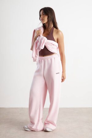Dam Dsgn Studio Joggers Med Bakficka Och Raka Ben | Babyrosa | Storlek XS