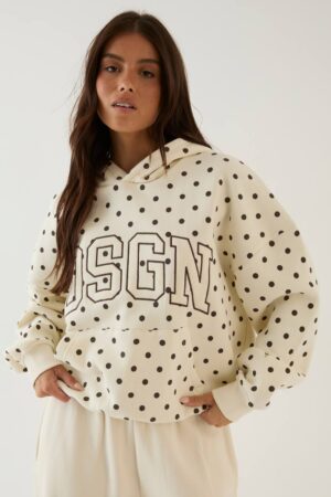 Dam Dsgn Studio Prickig OverStorlekd Hoodie | Ecru | Storlek Large