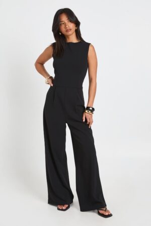 boohoo Dam Petite Skräddarsydd Jumpsuit Med Hög Hals, Markerad Midja Och Vida Ben | Svart | Storlek 34