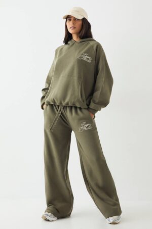 Dam DSGN Studio Script Raka Joggers | Oliv | Storlek 2XL